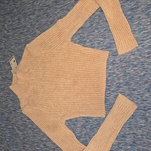 Urban Outfitters Women's Mock Neck Sweater Cream Size L NWT